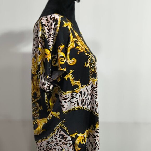 Free Kisses Women's 1 X Stretch Short Sleeve Black and Gold Blouse - Picture 2 of 6